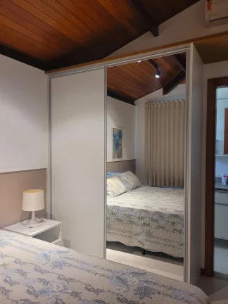 Imagem duplex com 2 Dormitórios, sendo 1 suíte, e 2 Banheiros e área privativa de 65m² em Itacimirim BA