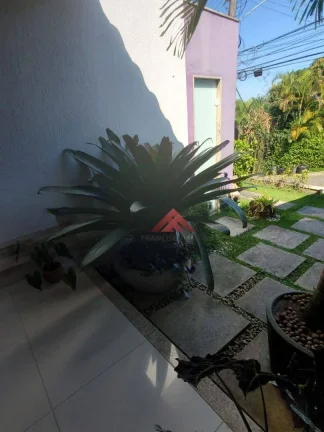 Imagem Casa triplex de alto padrão no Ubá 5.