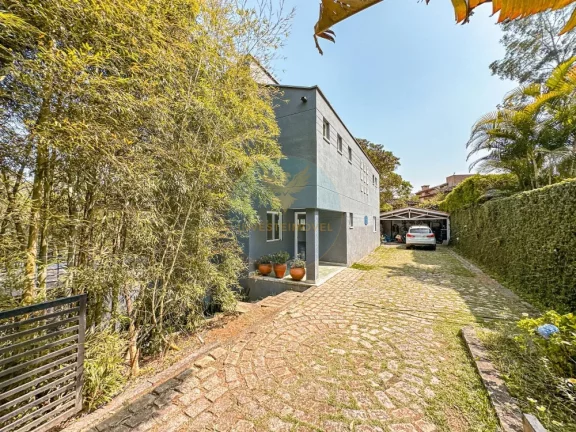 Imagem Casa em Condomínio a Venda no bairro Granja Viana - Carapicuíba, SP
