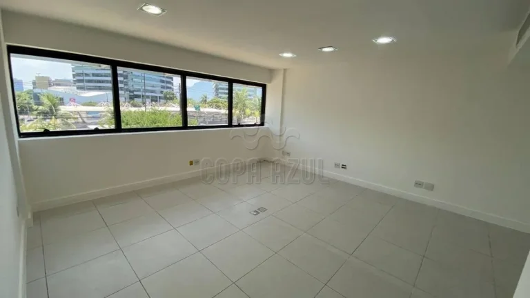 Imagem Barra da Tijuca – Avenida das Américas | Comercial › Comercial 0 quarto(s) à Aluguel