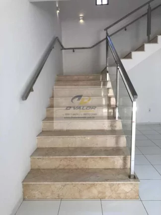 Imagem Vendo linda casa ao lado do Parque Parayba I, com 330 m², belo jardim, terraços amplos, 4 suítes, 4 vagas