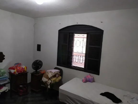 Imagem Sobrado para Venda por R$800.000,00 com 250m², 3 dormitórios, 2 vagas e 4 banheiros - Itaquera, São paulo / SP - Cód. BDI35613