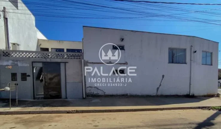 Imagem Excelente barracão comercial localizado em avenida com alto fluxo de pedestres e veículos.
 Está ...