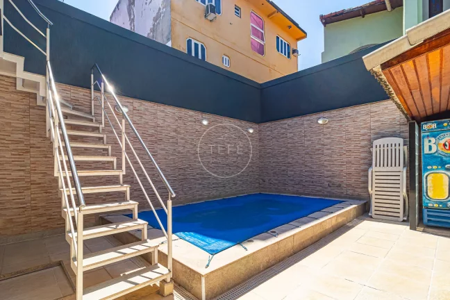 Imagem CASA com PORTEIRA FECHADA e 275m² na TAQUARA - Pronta para sua mudança!