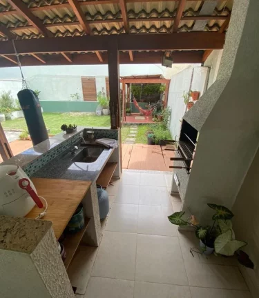 Imagem Sobrado com 4 dormitórios à venda, 250 m² por R$ 1.075.000,00 - Villa Branca - Jacareí/SP