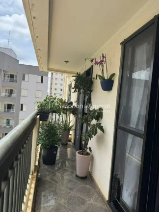 Imagem Localizado em um dos bairros mais valorizados de Campinas, este apartamento no condomínio Andréa P...