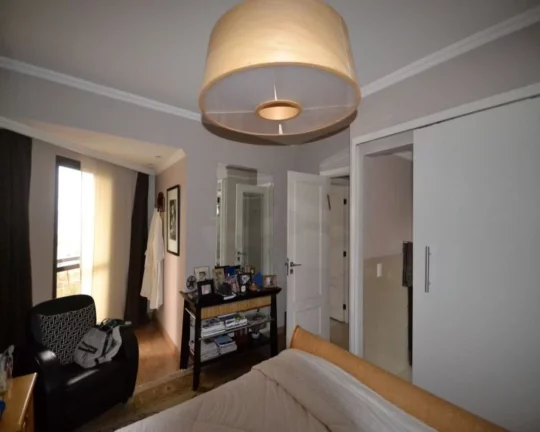 Imagem Apartamento em Pinheiros com 4 quartos (1su­te) e 2 vagas, 155m²