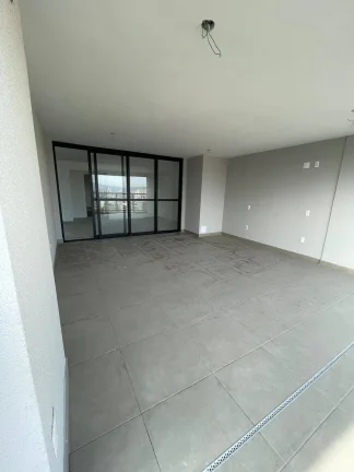 Imagem VILA ROMANA Apto 132m² em Excelente localização, próximo a hospitais.