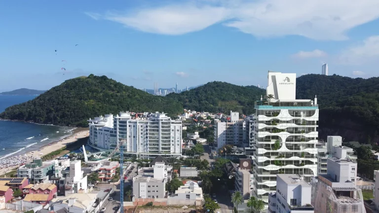 Imagem Cobertura com 3 dormitórios à venda sendo 3 suítes, 382.2 m² por - R$ 22.729.258,08 - Praia Brava - Itajaí/SC