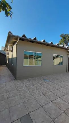 Imagem Casa com 3 dormitórios sendo 1 suíte e 2 vagas de garagem no bairro são Judas Itajai/SC