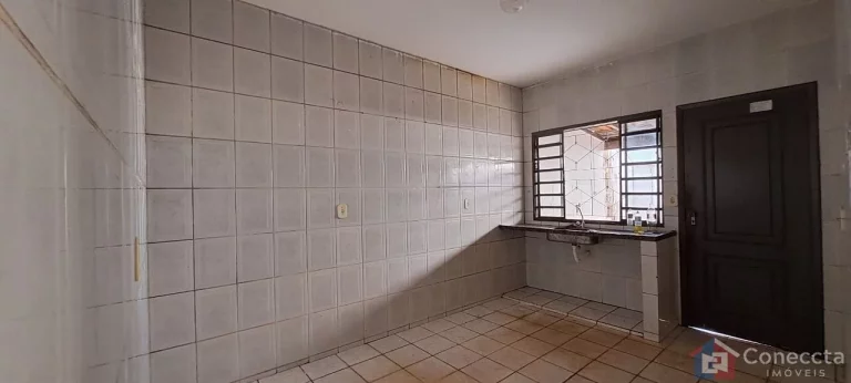 Imagem Prédio à Venda com 4 Apartamentos + Meia Água no Bairro Pelluzo – Patos de Minas/MG | Ótima Renda!