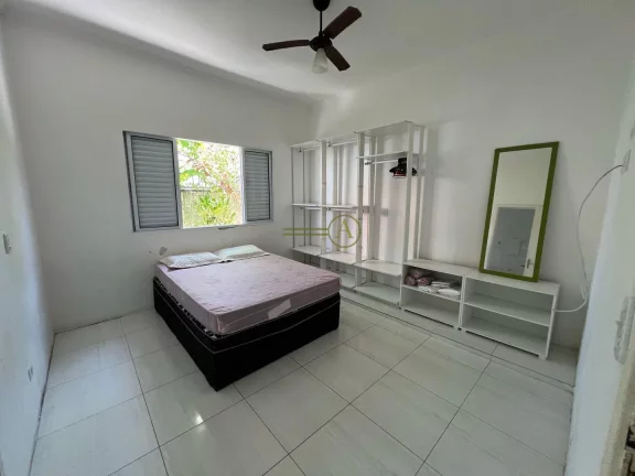 Imagem Casa térrea à venda apenas 200 metros da praia no coração da cidade piscina