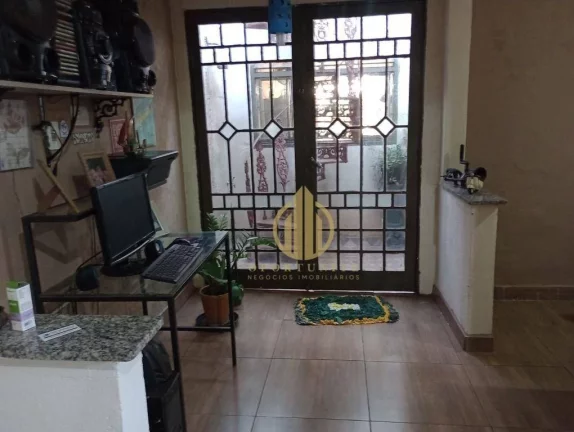 Imagem Casa 2 dormitórios com suíte - quintal - churrasqueira - Presidente Dutra - Ribeirão Preto/SP