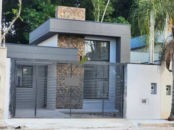 Casa Nova em ótimo Bairro