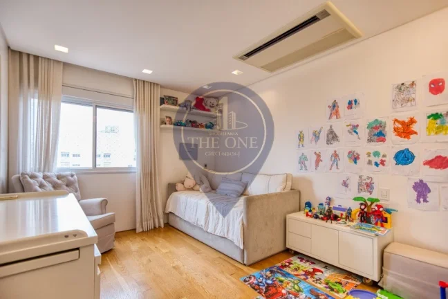 Imagem Apartamento de Luxo em Pinheiros: 3 Quartos, 3 Suítes, 3 Salas, 5 Banheiros, 4 Vagas de Garagem - 352m² - São Paulo-SP