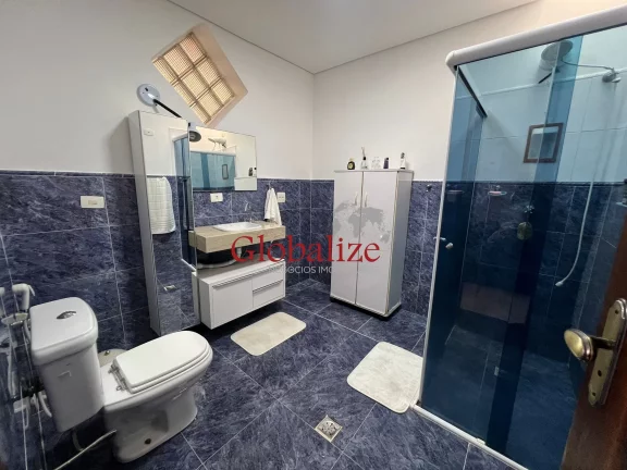 Imagem Lindo Sobrado à venda com 3 Suítes, 2 Vagas e Churrasqueira no Bairro do Boqueirão em Santos por R$ 1.530.000,00. IMPERDÍVEL
