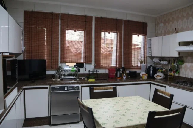 Imagem Sobrado para Aluguel por R$9.500,00/Mês com 300m², 3 dormitórios, 1 suite e 5 vagas - Vila jacuí, São paulo / SP - Cód. BDI24751