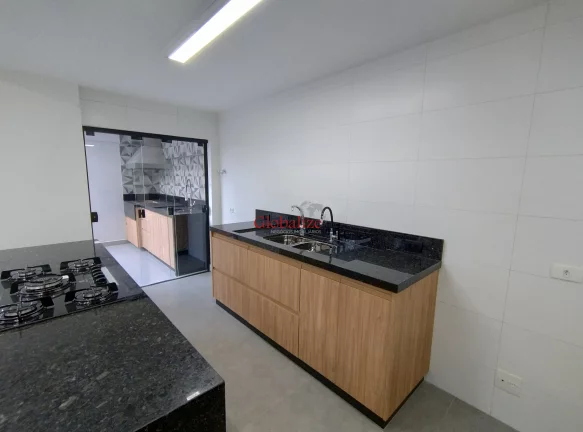 Imagem Casa Nova com 3 dormitórios e jacuzzi no bairro Ponta da Praia em Santos por R$2.200.000,00