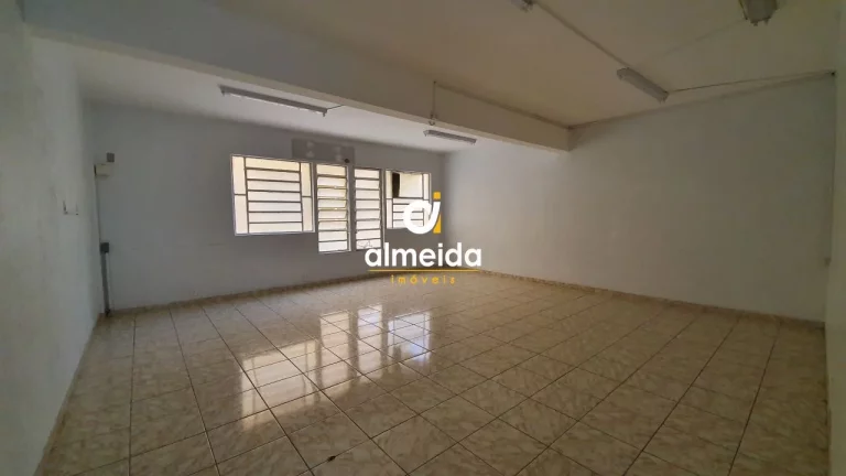 Imagem Sala Comercial 4 dormitórios à venda Centro Santa Maria/RS