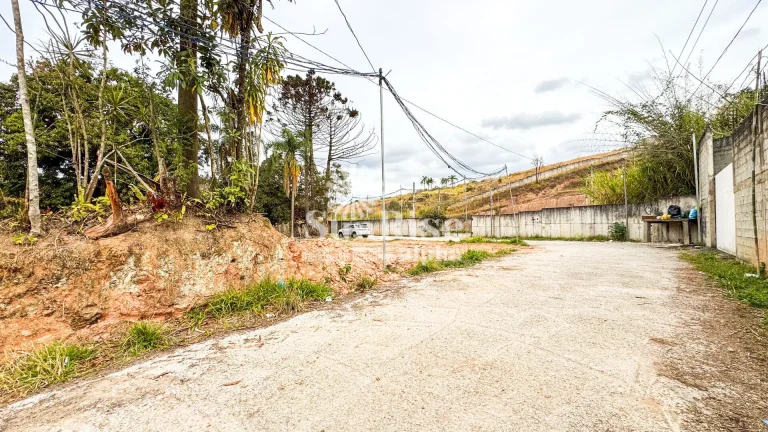 Imagem Terreno a venda com 2.078m² próximo à Estação Ambuitá em Itapevi, SP com 57 metros de frente por R$ 490 mil