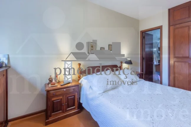 Imagem Apartamento na Vila Madalena com 3 quartos ( 1 suíte ) e 2 vagas, 102m²
