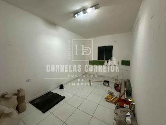 Imagem Oportunidade Única! Vende-se Ponto Comercial com 3 Andares