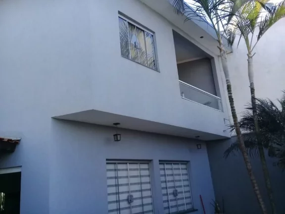 Imagem Sobrado com 3 dormitórios à venda, 173 m² por R$ 795.000,00 - Cidade Boa Vista - Suzano/SP