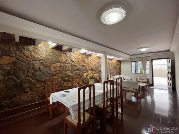 Imagem Casa à Venda no Jardim Centro em Patos de Minas – 5 Quartos, Suíte e Área Gourmet