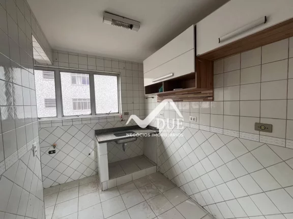 Imagem Apartamento com 2 quartos um deles suite, vaga demarcada de frente com vista livre e duas sacadas à venda, 76 m² por R$ 350.000 - Estuário - Santos/SP
