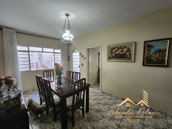Imagem Casa no centro da cidade de Mogi Mirim