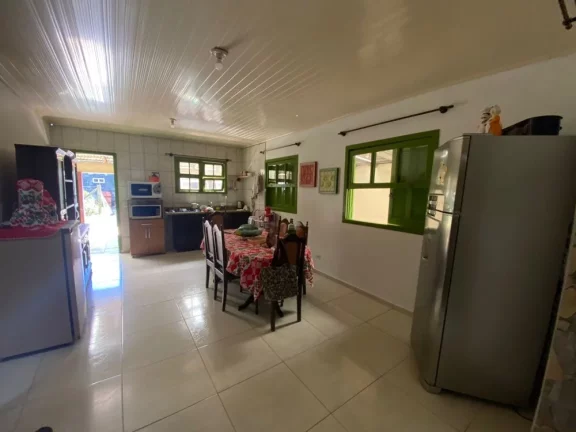 Casa 3 dormtórios com 3 Camas de Casal