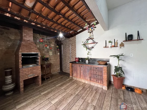 Imagem Casa à Venda no Bairro Caiçaras em Patos de Minas – 3 Quartos, Suíte e Espaço Gourmet
