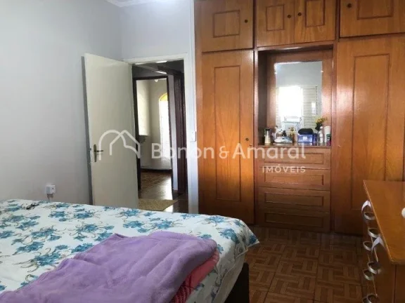 Imagem Casa da frente tem 2 dormitórios, sendo uma suite, sala, cozinha e lavanderia, cômodos bem amplos ...
