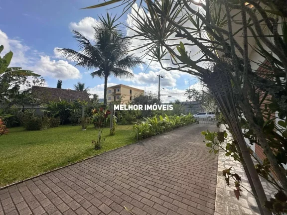 Imagem Casa á venda com 3 dormitórios localizada em Blumenau - SC