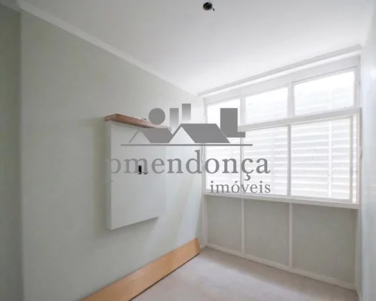 Imagem Apartamento em Higienópolis com 3 quartos (1 suíte) e 1 vaga, 180 m2