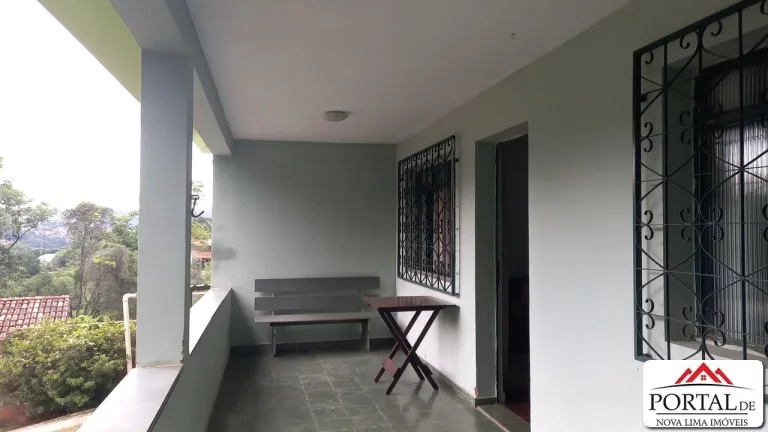 Imagem Terreno a venda com 3.610 m², boa topografia para construção de prédio e com uma pequena área verde