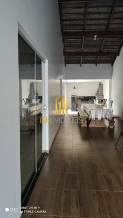 Imagem CA1978

Casa com 3 quartos no Residencial Alice Barbosa, em terreno com 300m² com 180m² de área c...
