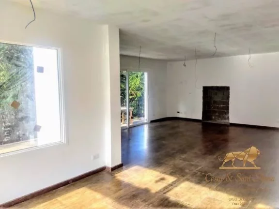 Imagem Bela Casa á venda em condomínio fechado Campos do Jordão-SP