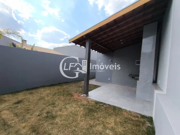 Imagem Imperdível oportunidade de adquirir uma casa com 3 quartos, 1 suíte, 2 salas, 1 banheiro e 2 vagas de garagem no Jardim Montevidéu, Campo Grande-MS!