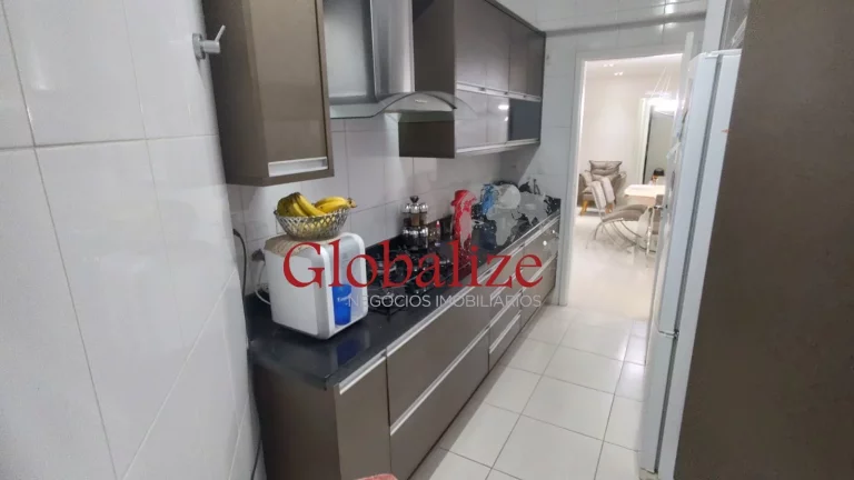 Imagem Apartamento de 2 dormitórios com suíte garagem demarcada varanda Gourmet no Gonzaga ! PORTEIRA FECHADA !