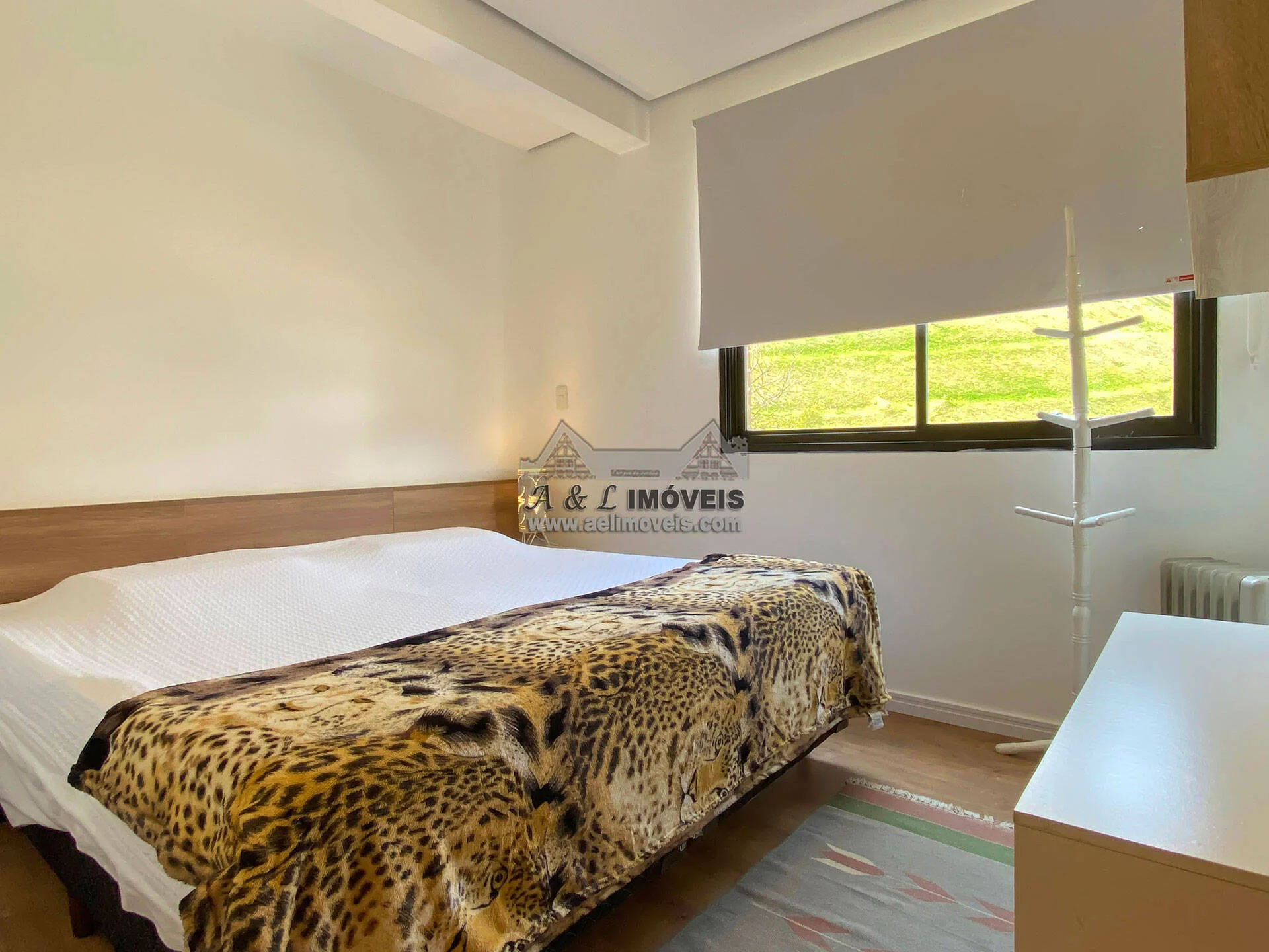 Imagem Apartamento à venda em Campos do Jordão - Com 02 dormitórios