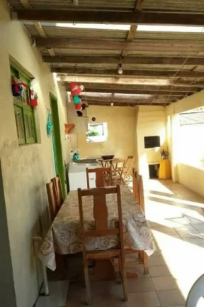 Imagem Casa 3 dormtórios com 3 Camas de Casal