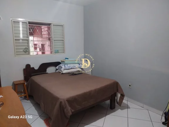 Imagem Casa - 3 dormitórios- 180m² - Jd. Elza Maria - Jacarei
