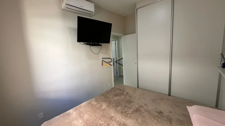 Imagem APARTAMENTO PRAIA GRANDE com 2 dormitórios sendo 1 suíte,1 vaga de garagem,varanda gourmet com churrasqueira,sala 2 ambientes