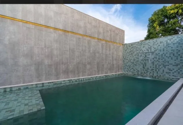 Imagem Casa Triplex Condomínio MALIBU