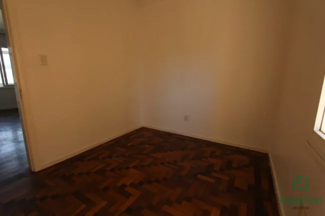 Imagem Apto de 3 dorm. um dorm. suíte, para aluguel na Bairro Bom Fim - Porto Alegre/RS.