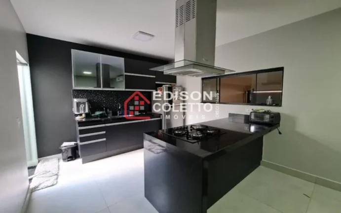 Imagem Casa aconchegante a venda no Jardim Flamboyant com 3 Dormitórios
