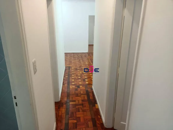Imagem Apartamento Reformado com 3 Dormitórios e Garagem Privativa em Santos