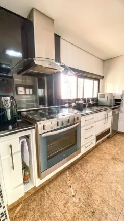 Imagem Apartamento de Luxo no Tatuapé: 3 quartos, 3 suítes, 3 salas, 4 banheiros, 3 vagas de garagem, 224m². Venha conferir!