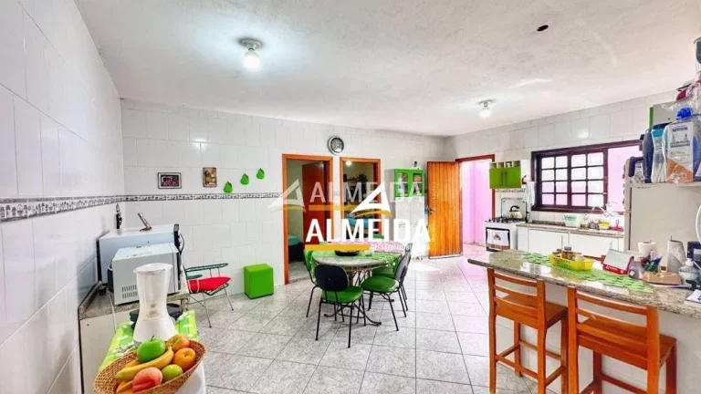 Imagem Casa com 3 dormitórios à venda, 179 m² por R$ 700.000,00 - Vila Operária - Rio Claro/SP